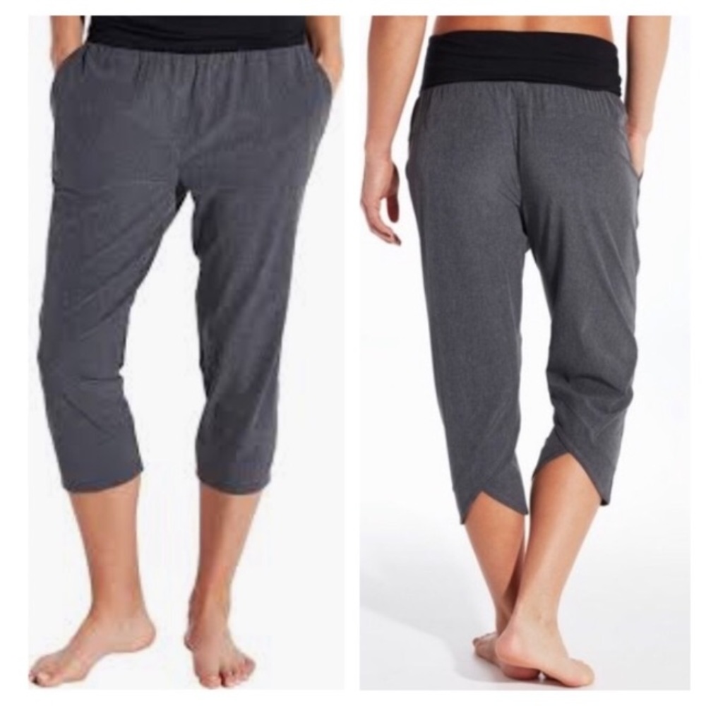 CALIA Anywhere fold over waistā Capris / Size S